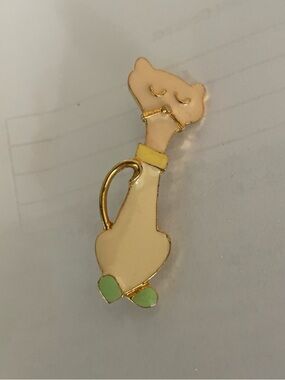 Vintage Enamel Cat Brooch Gold Tone Modernist Figural Lapel Pin Marked ART 2”